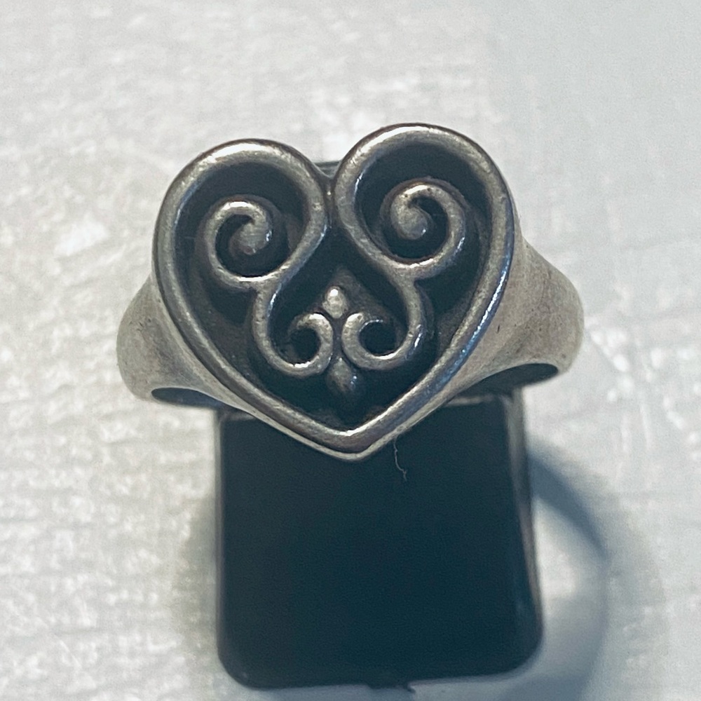 James Avery Retired french heart ring (163)